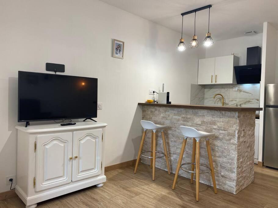 Appartement Residence Vacances Amandier Arles Eksteriør bilde