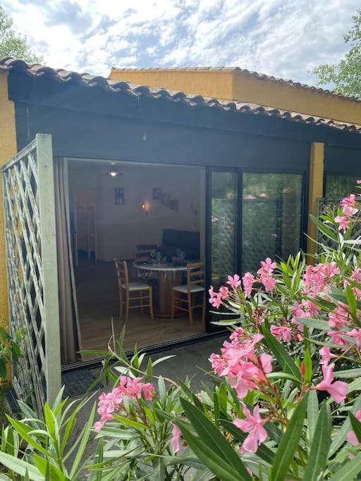 Appartement Residence Vacances Amandier Arles Eksteriør bilde